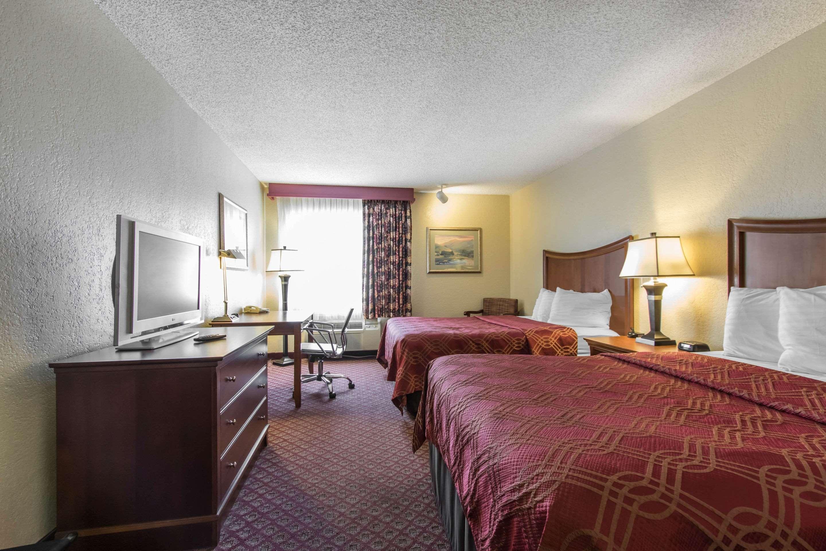 Econo Lodge Inn & Suites Joplin Exteriér fotografie